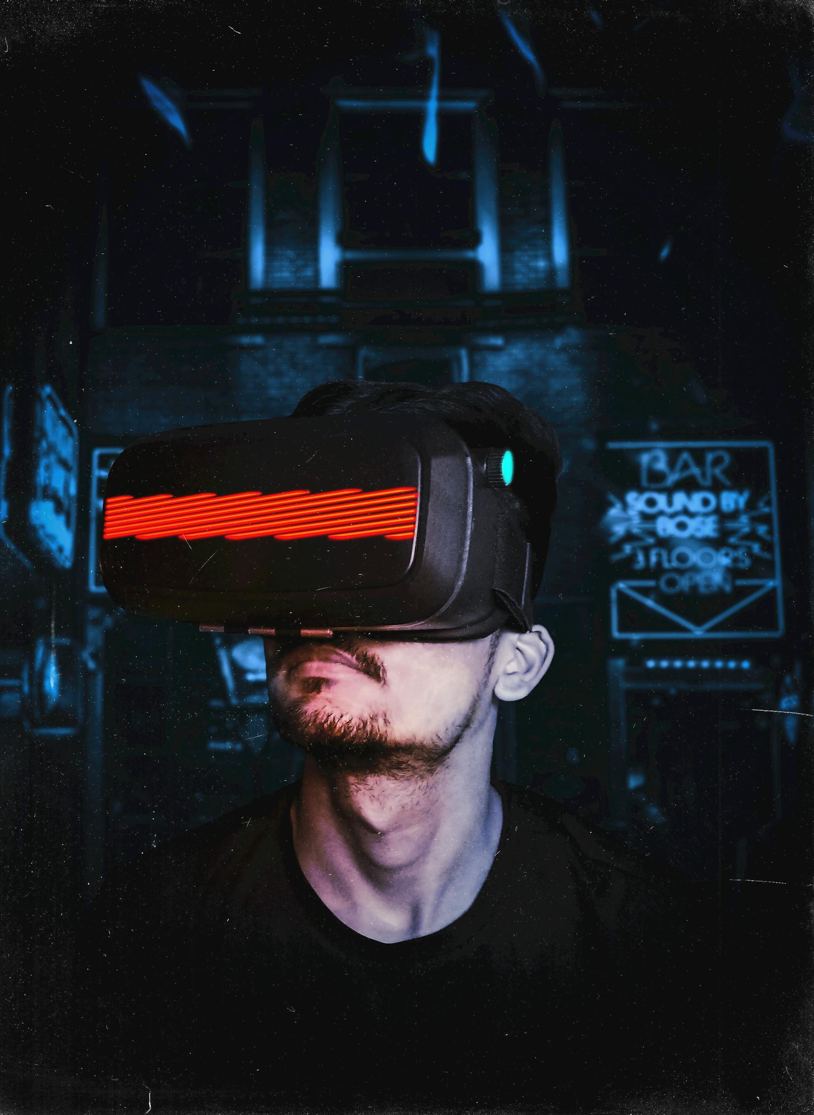 最新VR头盔，重塑虚拟现实体验的未来科技之巅